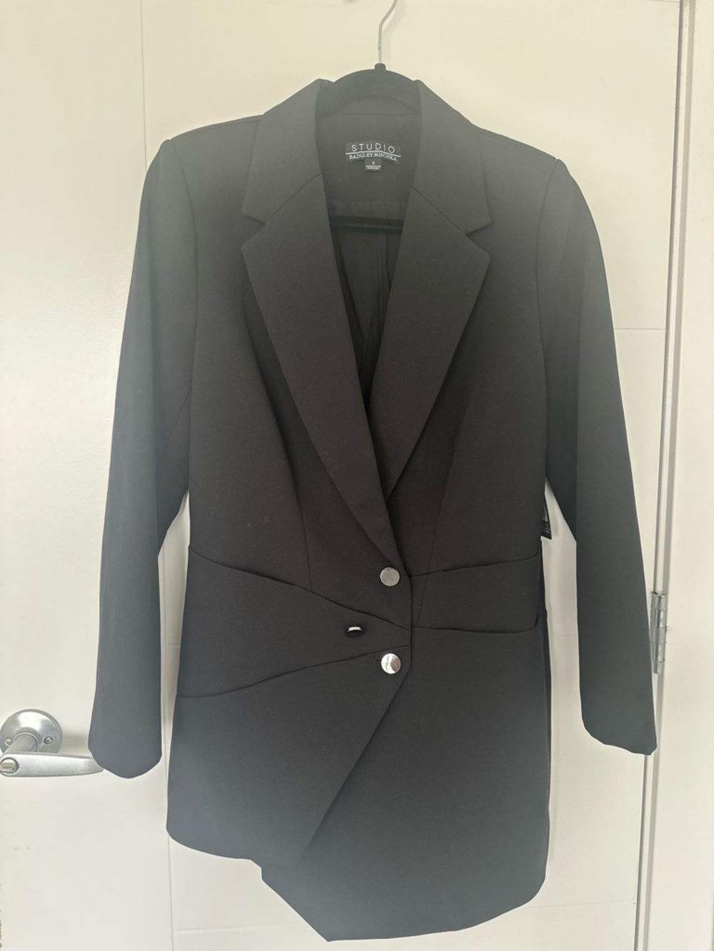 NWT Badgley Mischka Black Asymmetric-Trim Blazer